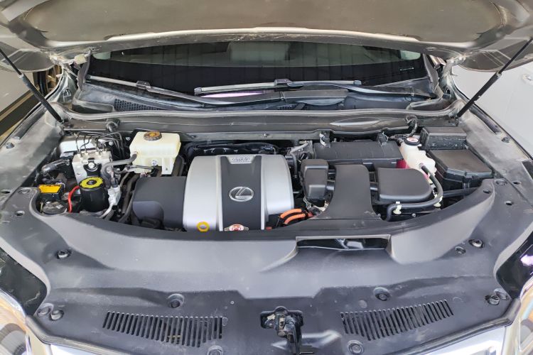 雷克萨斯RX 2016款 450h 四驱豪华版机舱底盘24