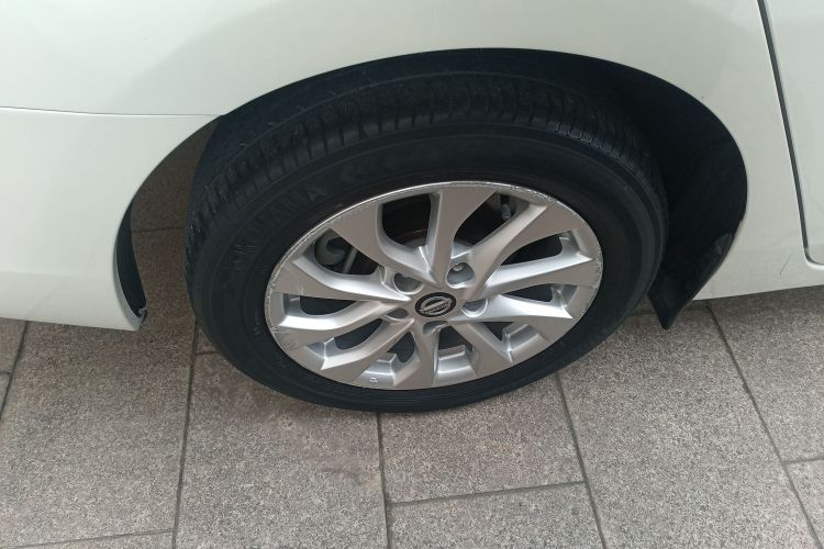 日产 轩逸 2018款 1.6XV CVT尊享版车身外观6008