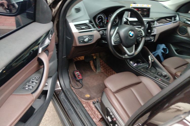 宝马X1 2020款 sDrive20Li 时尚型中控内饰20