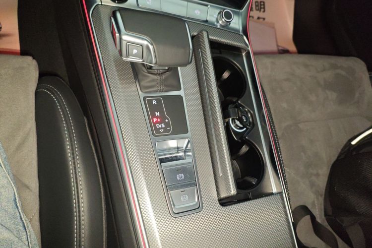 奥迪A6L 2024款 45 TFSI 臻选动感型中控内饰18