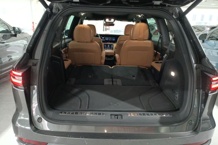 理想汽车 理想ONE 2021款 增程6座版中控内饰23