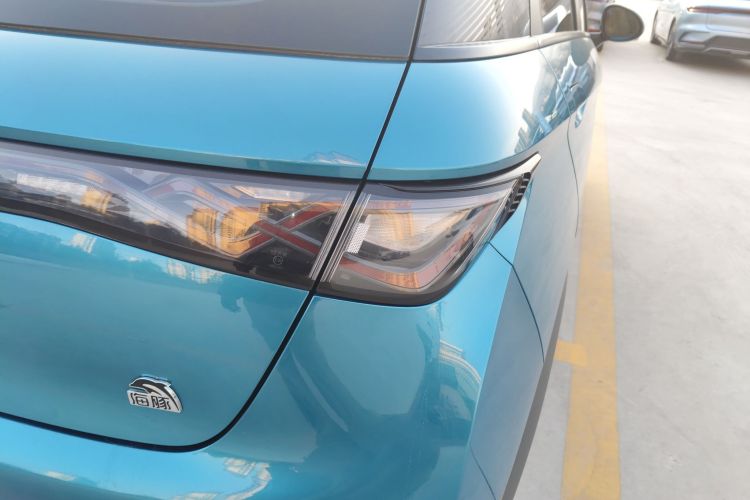 比亚迪 海豚 2021款 401km 骑士版车身外观9