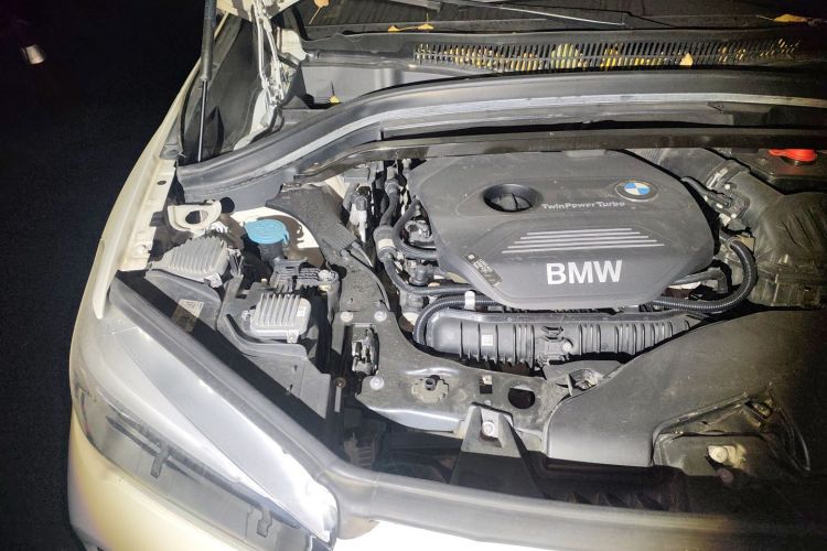 宝马X1 2018款 xDrive20Li 尊享型局部细节9006