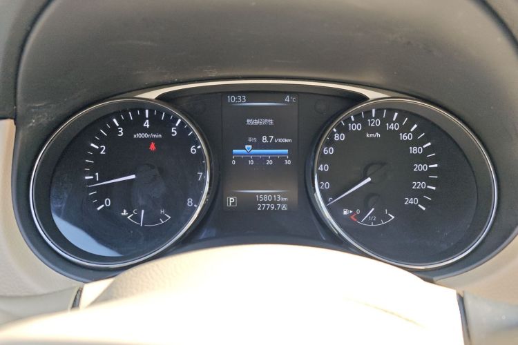 日产 奇骏 2014款 2.5L CVT领先版 4WD中控内饰14