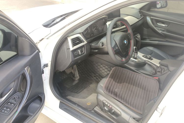 宝马3系 2014款 320Li 时尚型中控内饰20