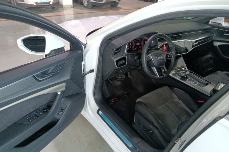 奥迪A6L 2019款 40 TFSI 豪华动感型中控内饰20