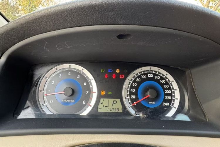 丰田 花冠 2013款 1.6L 自动卓越版中控内饰14