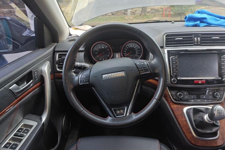 哈弗H6 2017款 红标 运动版 1.5T 手动两驱精英型中控内饰13