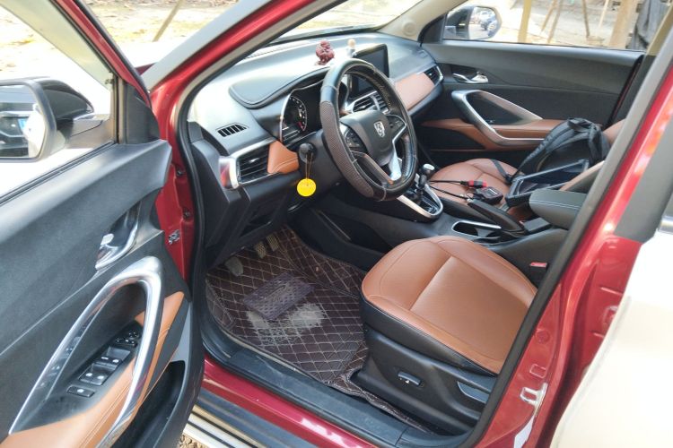 宝骏510 2017款 1.5L 手动豪华型中控内饰20