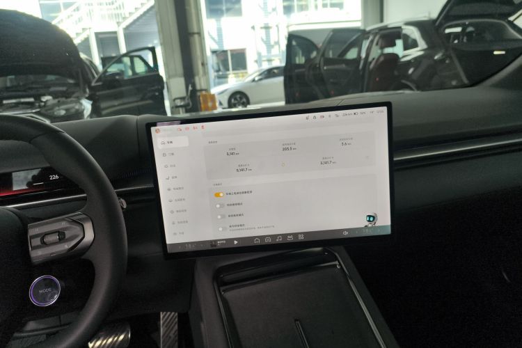 小鹏P7 2025款 702 长续航 Ultra局部细节16