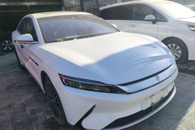 比亚迪 汉 2021款 EV 标准续航版豪华型车身外观3