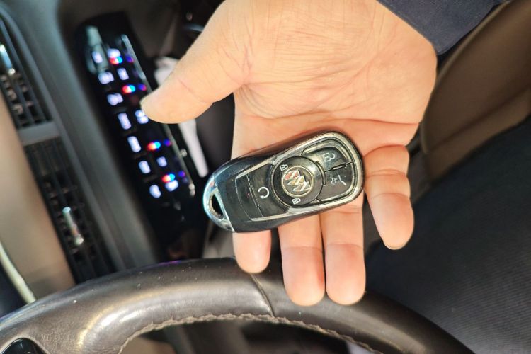 别克 昂科旗 2020款 28T 四驱旗舰型中控内饰11