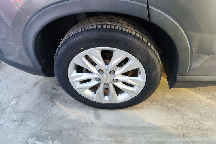 雪佛兰 沃兰多 2018款 530T 自动劲享版（5+2款） 国V车身外观6008