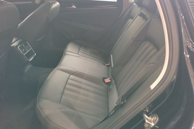 大众 帕萨特 2023款 改款 280TSI 商务版中控内饰21