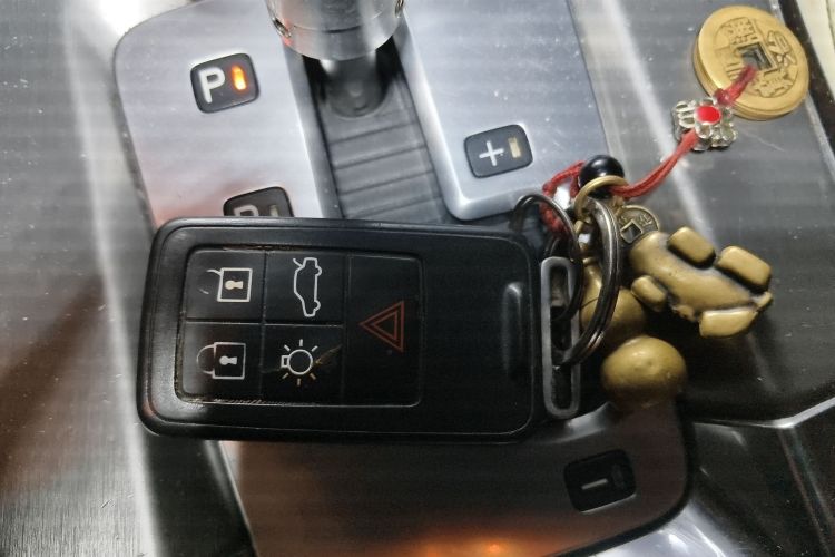 沃尔沃XC60(进口) 2012款 T6 AWD舒适版中控内饰11