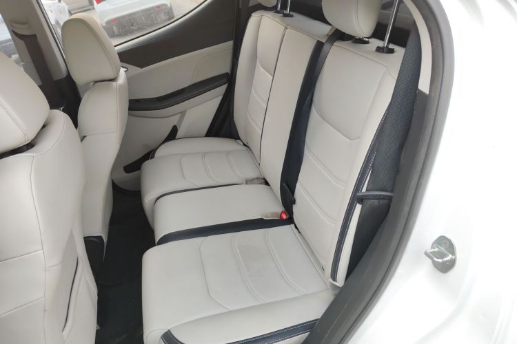 比亚迪 元Pro 2021款 一生一世版中控内饰21