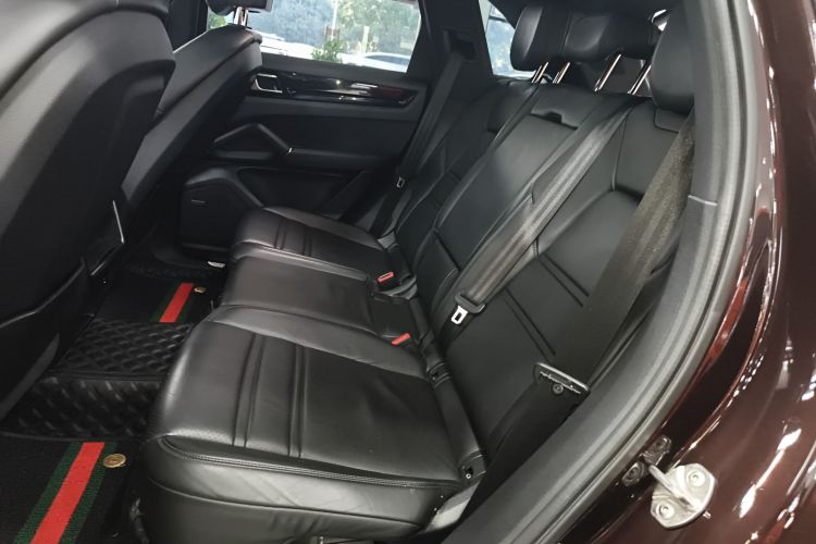 保时捷 2019款 Cayenne 3.0T中控内饰7004