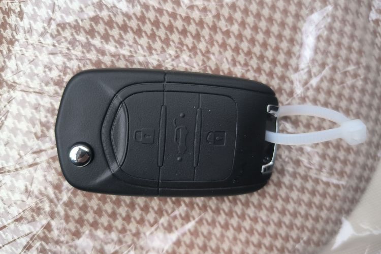 五菱汽车 宏光MINIEV 2024款 第三代 215km 青春版中控内饰11