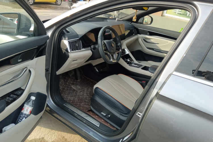 比亚迪 宋PLUS新能源 2021款 DM-i 110KM 旗舰PLUS中控内饰20