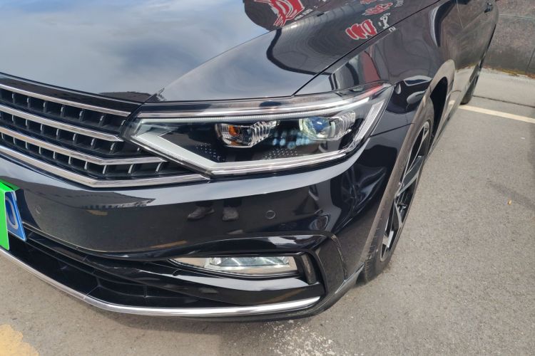 大众 迈腾 2023款 200万辆纪念版 330TSI DSG领先型车身外观36