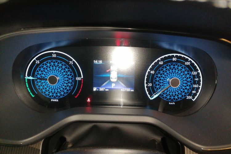 红旗E-QM5 2021款 网约充电 基础版 5座局部细节14