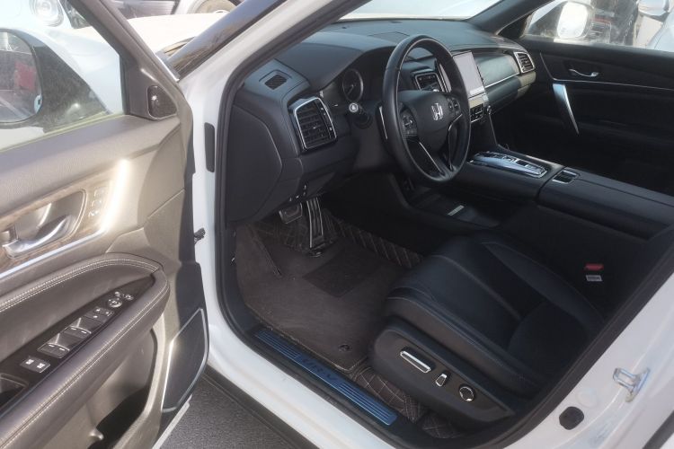 本田UR-V 2020款 370TURBO 四驱尊耀版中控内饰20