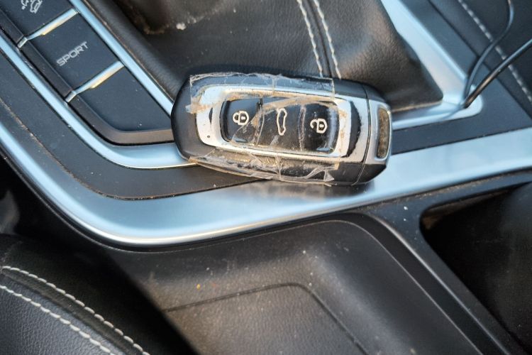 吉利汽车 远景X3 2019款 升级版 1.5L CVT精英型中控内饰7001