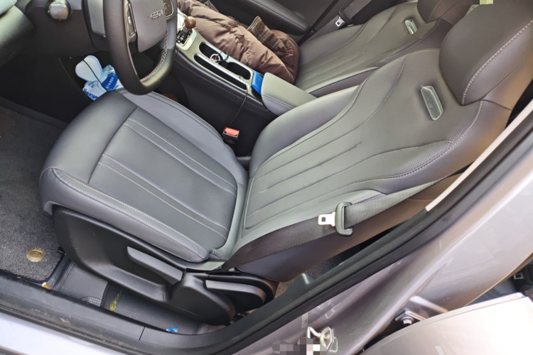 吉利银河 星愿 2025款 310km 梦想版中控内饰19