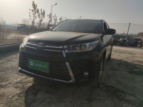 丰田 汉兰达 2021款 2.0T 四驱尊贵版 7座