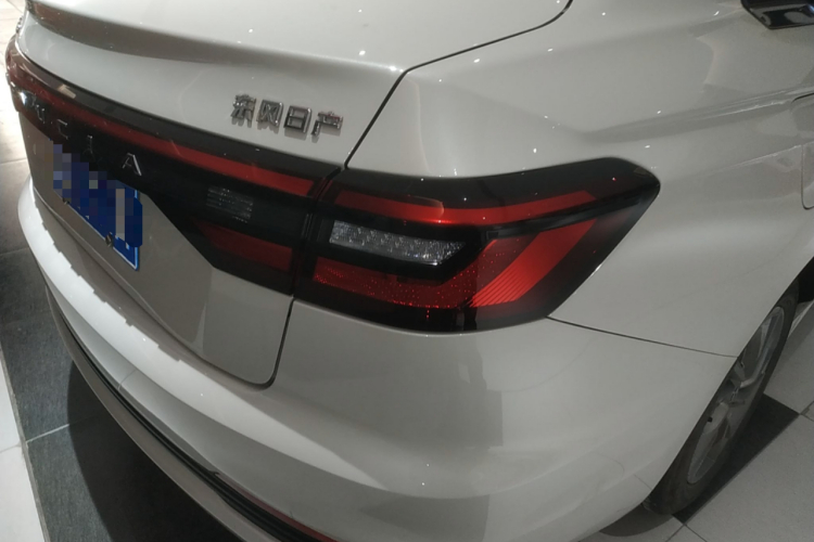 启辰D60 2023款 PLUS 1.6L XL CVT悦领版车身外观6006