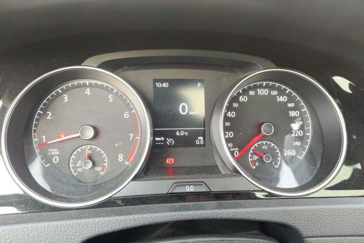 大众 高尔夫 2018款 280TSI 自动R-Line型中控内饰14