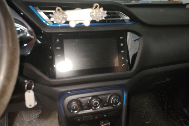 奇瑞新能源 瑞虎3xe 2018款 400 畅享版中控内饰16