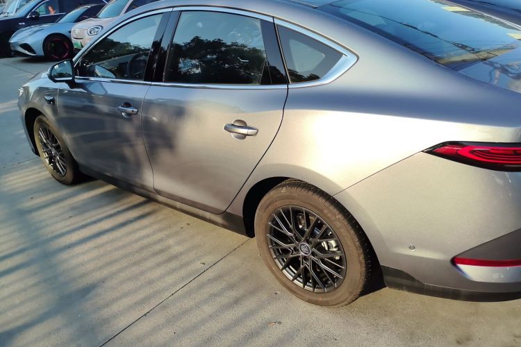 比亚迪 秦PLUS 2025款 EV 智驾版 510KM领先型车身外观6003