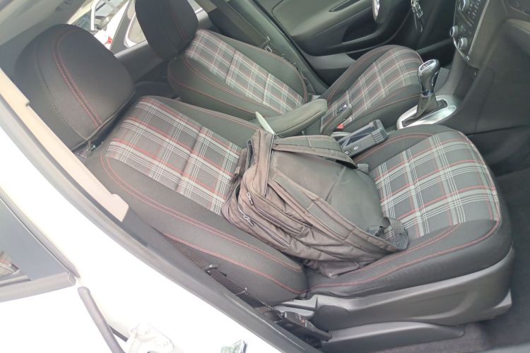 别克 昂科拉 2015款 1.4T 自动两驱都市精英型局部细节41