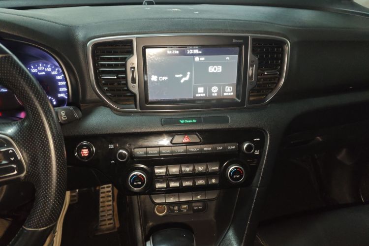 起亚KX5 2016款 1.6T 自动两驱DLX中控内饰16