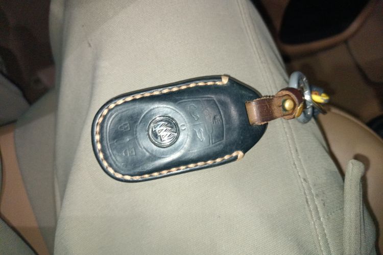 别克GL8 2018款 ES 28T 旗舰型 国VI中控内饰7001