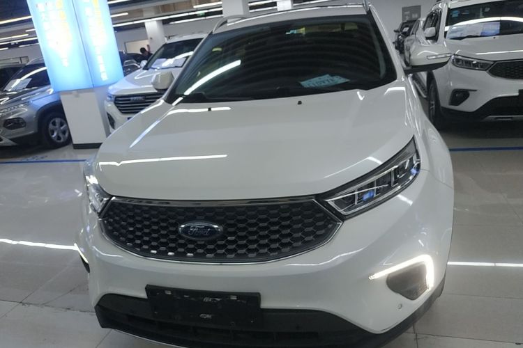 福特 领界 2019款 EcoBoost 145 CVT尊领型 国V车身外观2