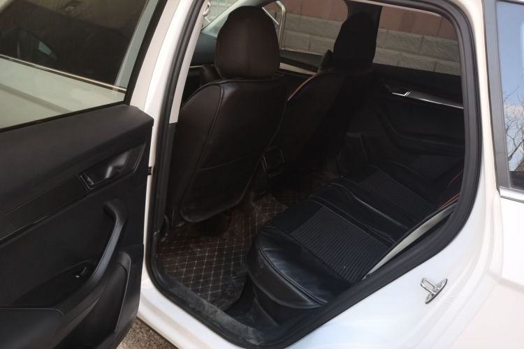 斯柯达 柯珞克 2021款 TSI280 豪华版中控内饰21