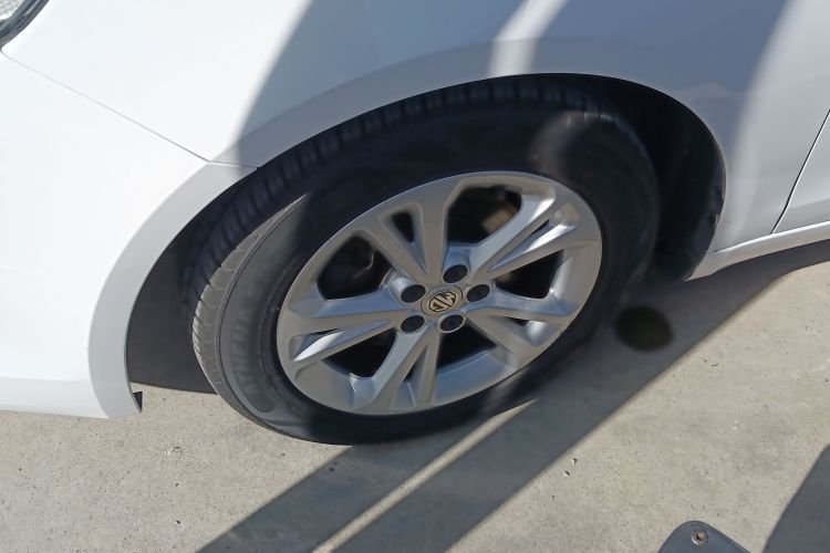 名爵 锐行 2015款 1.5T 手动精英版车身外观6007