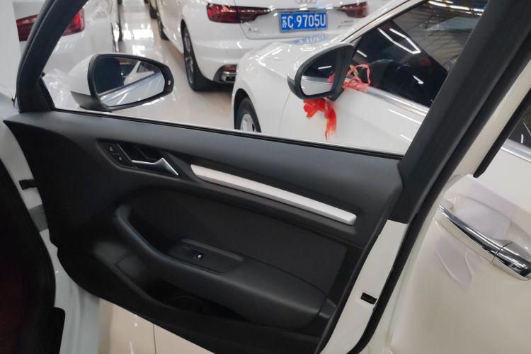 奥迪A3 2020款 Limousine 35 TFSI 进取型 国VI中控内饰42