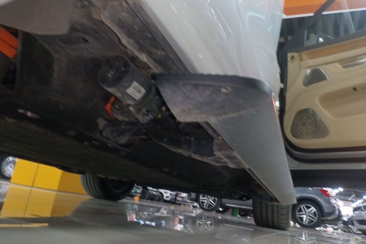 鸿蒙智行 问界M7 2024款 1.5T 智驾四驱Max版 5座局部细节9001