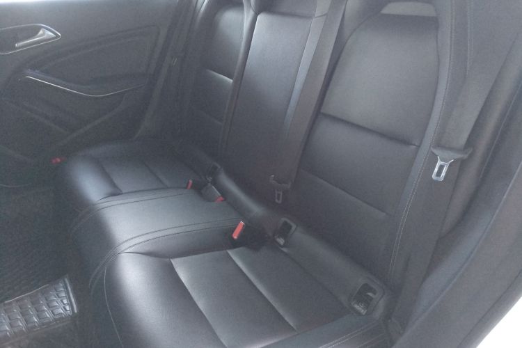 奔驰CLA 2018款 CLA 200 动感型中控内饰7004