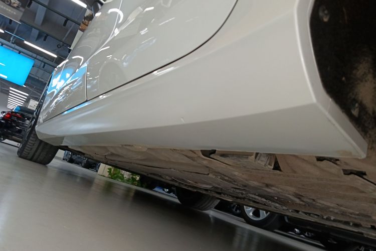 沃尔沃V60 2024款 B5 智远豪华版机舱底盘30