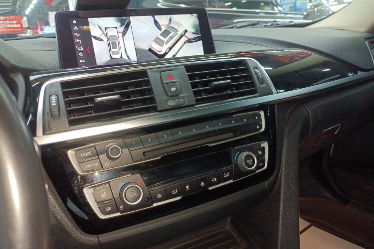 宝马3系 2019款 320Li xDrive 时尚型中控内饰16