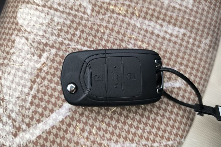 五菱汽车 宏光MINIEV 2024款 第三代 215km 青春版中控内饰11