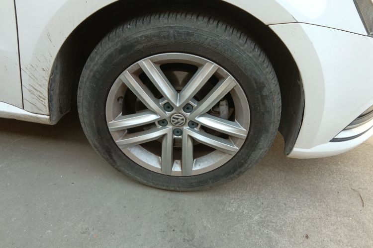 大众 朗行 2017款 230TSI DSG舒适版车身外观10