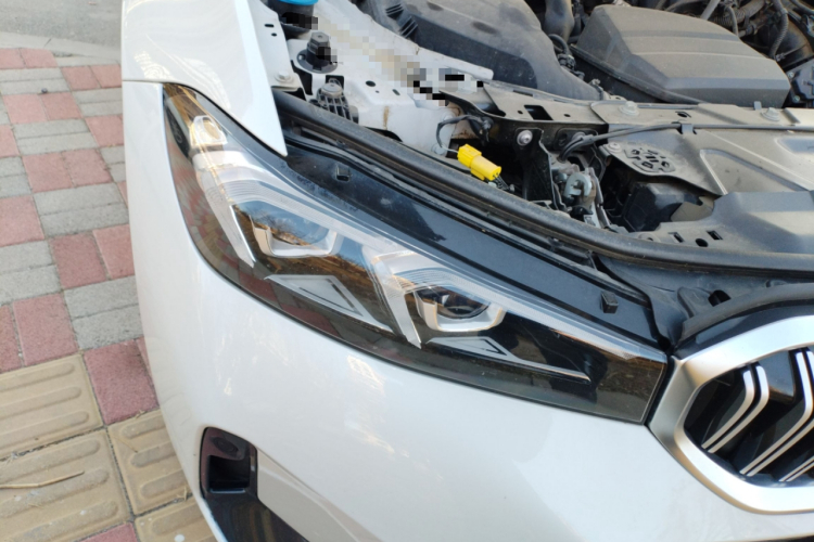 宝马3系 2023款 320Li M运动套装车身外观6006