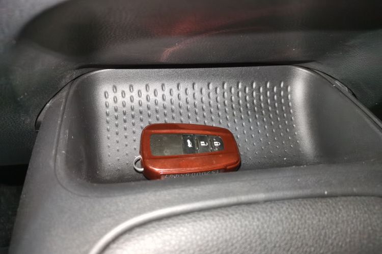 丰田 卡罗拉 2021款 1.2T S-CVT精英PLUS版中控内饰11