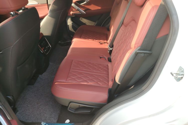 捷途X70 PLUS 2024款 1.6T DCT超享版 5座中控内饰7004