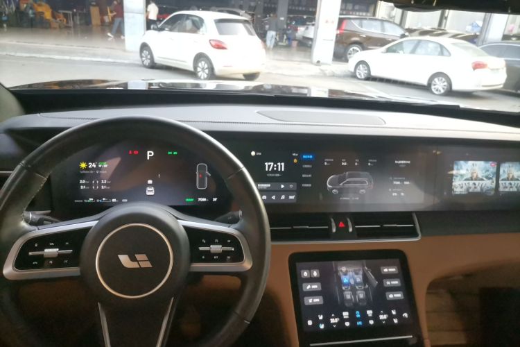 理想汽车 理想ONE 2021款 增程6座版中控内饰7002